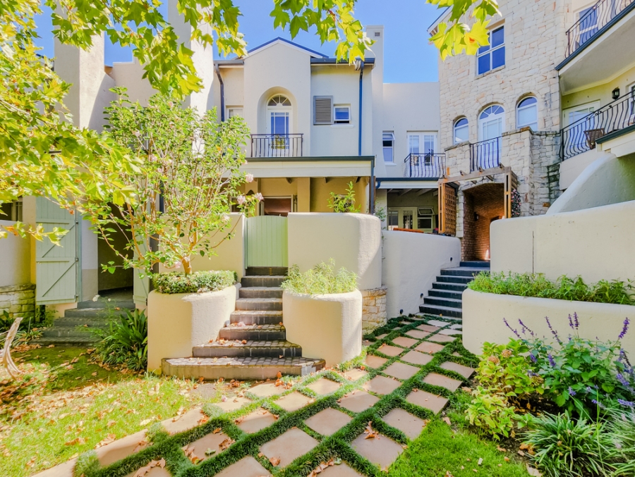 2 Bedroom Property for Sale in Nooitgedacht Village Western Cape